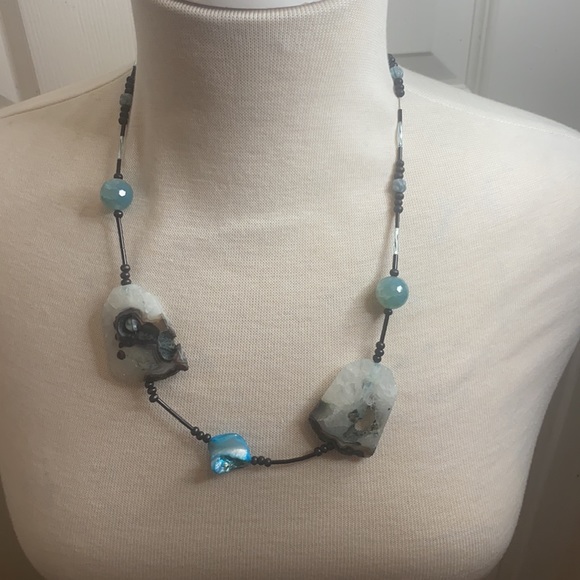 Handmade Turquoise necklace - Picture 3 of 8